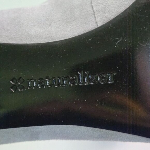 Naturalizer NWOT Gray Suede 1.5" Block Heel Comfort Buckle Loafers Size 7.5M - Picture 8 of 9